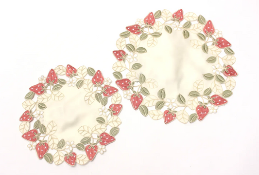 Ami-Brugge - Strawberry - Embroidered doily